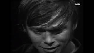 Karel Kryl Norsko (...přehlídka skončila, vězení je místo, kde žijeme).