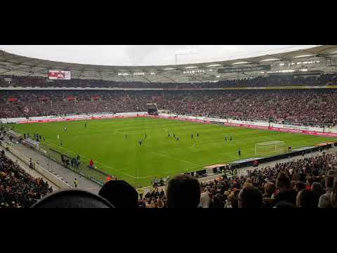 Mannschaftsaufstellung und VfB-Hymne im Derby: VfB Stuttgart - Karlsruher SC 3:0