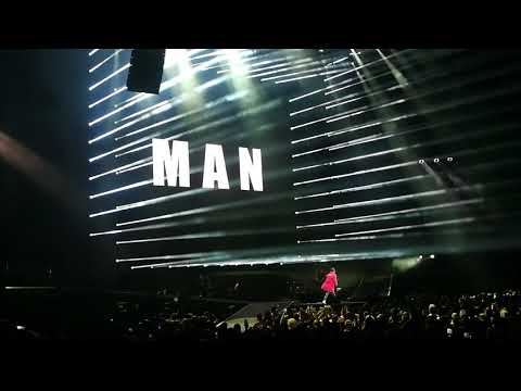 Leoš Mareš - Vševěd - O2 Aréna 2018 začátek