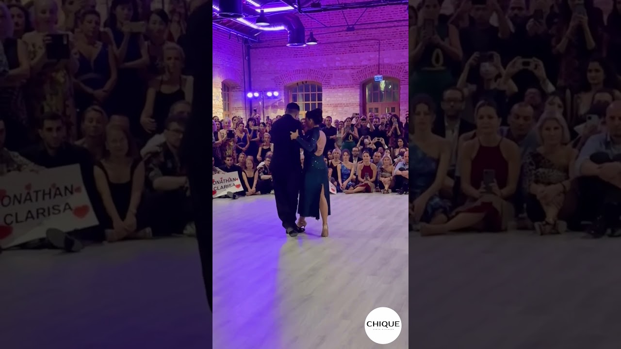 Jonathan Saavedra & Clarisa Aragón "Fuimos" discover www.chiquedancewear.com #Chique #Shorts