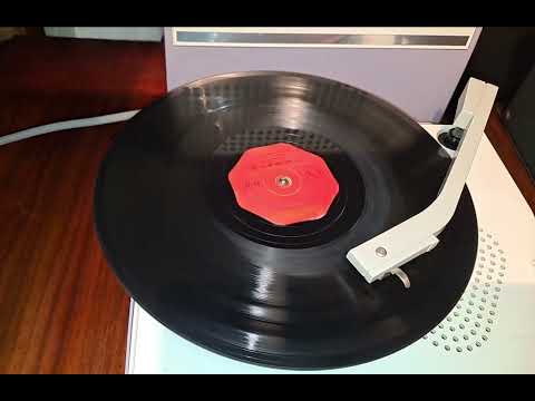 It's Not For Me To Say. Johnny Mathis. Coronet 78rpm Record from 1957. AWA Radiola B56Z Player