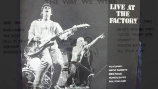 Slaughter and the Dogs - Johnny T(live)