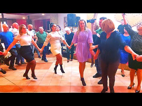 Udarno kolo za udarne igrače u nastavku zabave FIS VITEZ 1000 žena (18.12.2022.).