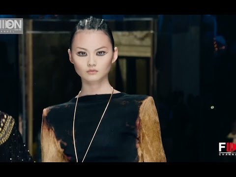 BALMAIN Fall Winter 2017-18 Paris Fashion Week - Fashion Channel