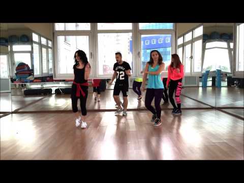 Zumba® Zeynep Molder * Compa&Zapata el Fido - Mueve y Sacude