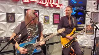 Download lagu Steve Morse and Paul Gilbert NAMM 2020 Little Wing mp3