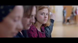 Download lagu Pijnstillers-Carry Slee (English Subtitles) mp3