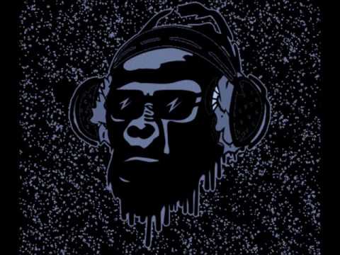 BORGEOUS RVSSIAN MRI FEAT SEAN PAUL RIDE IT 7 SKIES SISSA VS KYFRA  DJ MOACIR31 REMIX