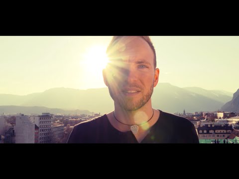 Martin Perkmann - ÜBER DIE DÄCHER (Offizielles Musikvideo)
