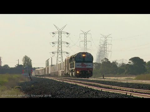 Mudholes Create Bumpy Ride For SCT's PM9 Freight Train At Gheringhap (20/11/2017) - PoathTV Railways