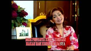 Download lagu BULAN DEPAN KE PENGHULU - NIA DANIATY (  MUSIK & VIDEO) mp3