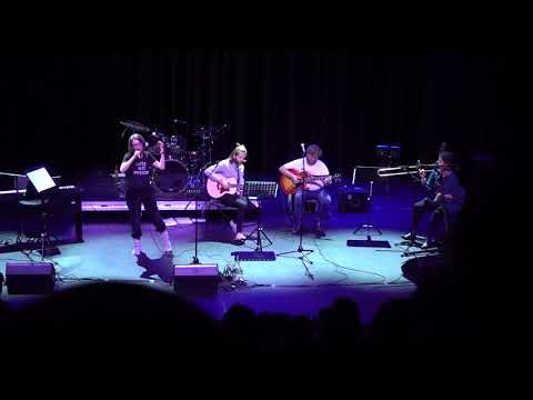 download lagu mp3 mp4 Lin Jensen, download lagu Lin Jensen gratis, unduh video klip Lin Jensen