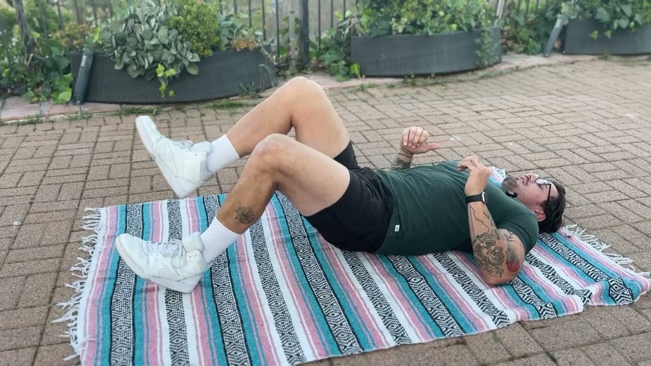 How to do proper Single Leg Hip Thrusts - YouTube