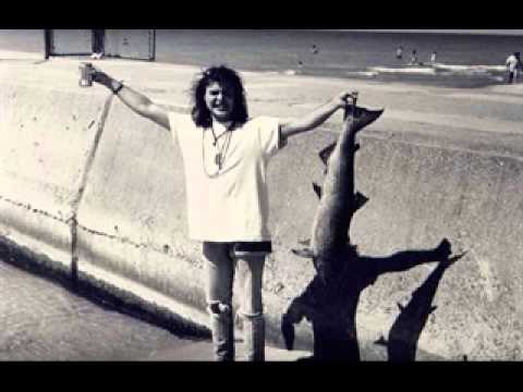 The Malakas - She's My Walking Rock & Roll