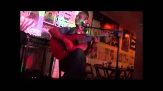 Alvaro Lago no Mais Café   Olha o menino   Caetano Veloso e Jorge Bem   Gravação Chico Lobo