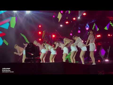Weki Meki - La La La | KCRUSH 2019 in Thailand