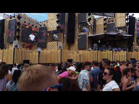 Streatparade 2019,  Nastia at main stage 💣