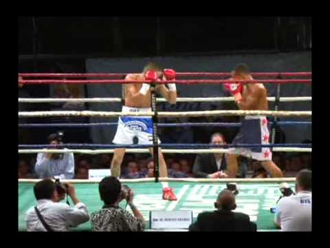 Juan Palacios vs Luis Carlos Leon parte 1.mpg