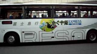 preview picture of video '富士宮駅にて撮影した富士急静岡バスの車両'
