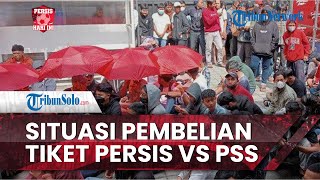 Persis Hari Ini: Situasi Pembelian Tiket Piala Presiden 2022, Lesehan & Berlindung Dibawah Payung