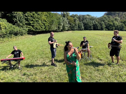 DAIW - DAIW - NEDOTKNUTEĽNÁ |official video|