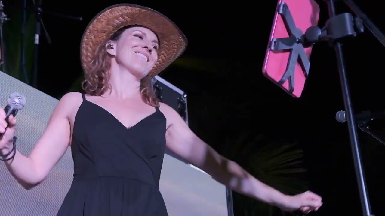 Promotional video thumbnail 1 for Jasmine Fields (New Country)