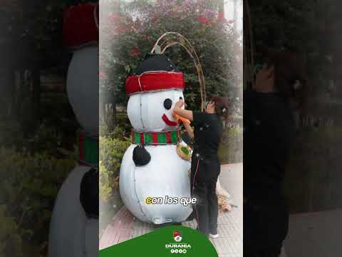 🙂Empleados de la administración mpal. preparan a Durania para la temporada decembrina y fin de año