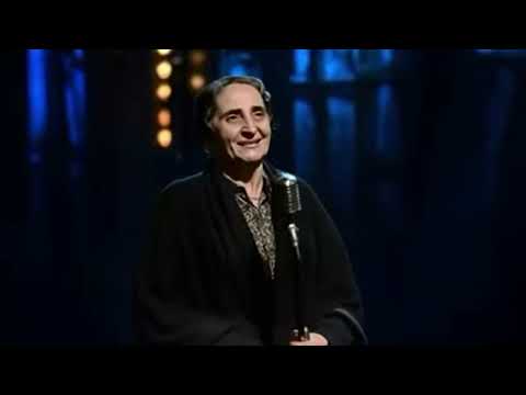 La pasionaria canta por Palestina, "Venceremos" (generado por IA)