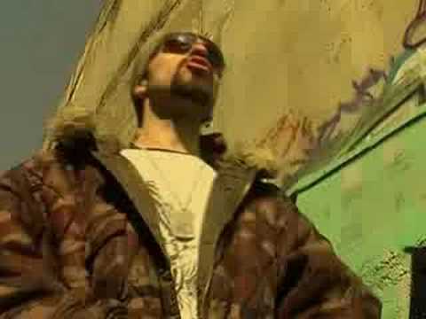 Arssura - Am lumea mea( feat. Paco) videoclipul