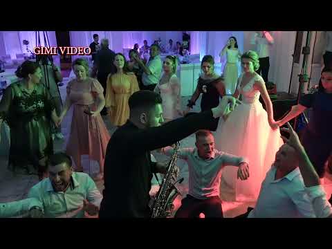 Formatia Clasic band si Cosmin Croitor distractie la maxim