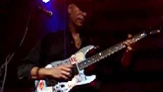 Tom Morello (The Nightwatchman) - Shake My Shit