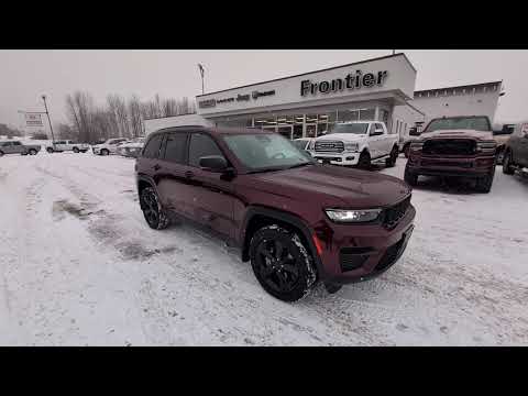 2025 Jeep Grand Cherokee Laredo  - Velvet Red -  Stock S3325