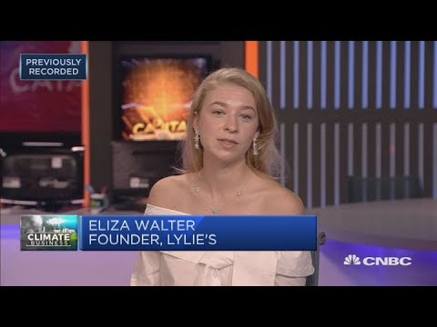 This jewelry is made from 100 % recycled electronic waste | Capital Connection