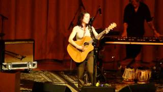 Ani DiFranco - Unrequited (live in Grass Valley)
