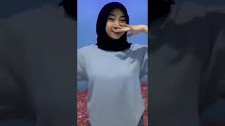 Download lagu tiktok jilbab cantik joget di kos pacar mp3 Download lagu tiktok jilbab cantik joget di kos pacar mp3