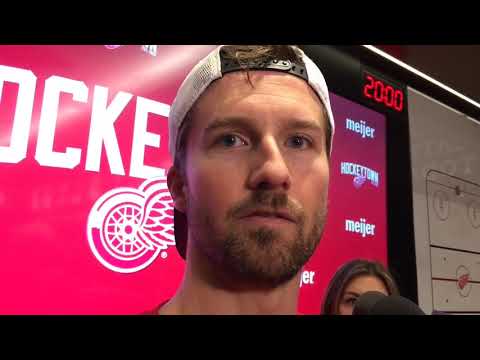 Darren Helm returns to Red Wings’ lineup and likes line he is on