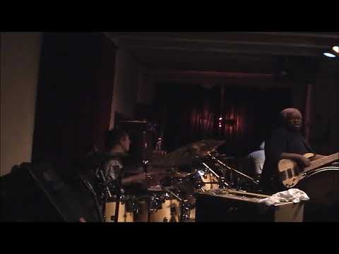 Vinnie Colaiuta , Larry Carlton , Abe Laboriel , Greg Mathieson - I Don't Know