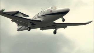 preview picture of video 'Eclipse Aerospace Jet 500 at #FIA14 Farnborough Airshow 2014'