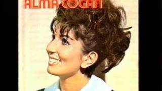 Kadr z teledysku An jedem Tag tekst piosenki Alma Cogan