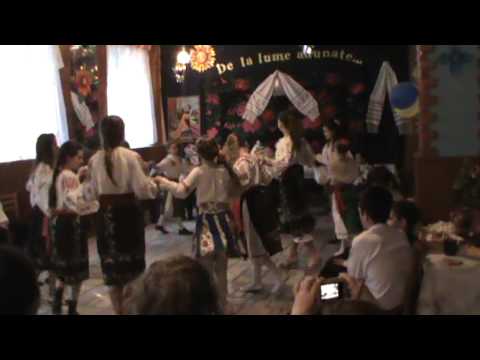 Şezătoare. Dansul Ghimpele.MPG