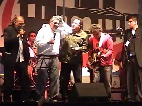 'CAMBIA TODO CAMBIA'  version Rolando Chaparro y su banda