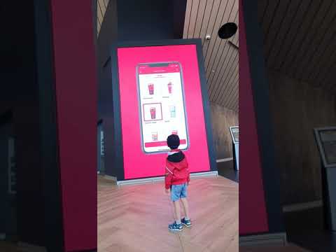 Willy go around Hoy Docklands