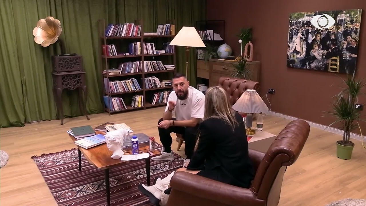 Ajo donte të përdorte shikimet e tua/ Juela flet me Mirin për Selin