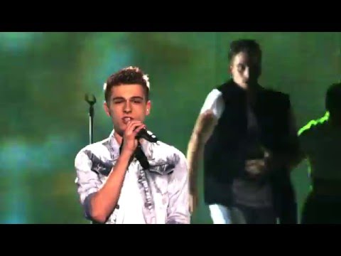 Sepp - 'Drag me down' | Liveshow | The Voice van Vlaanderen | VTM