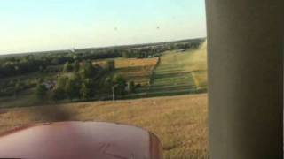 preview picture of video 'Cessna 152 Wellington Grass field  landing strip'