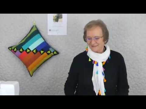 2 1/2" strips projects - Project 05 - Cushion