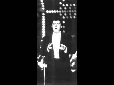 Jerry Hadley sings "Una furtiva lagrima" (1984)