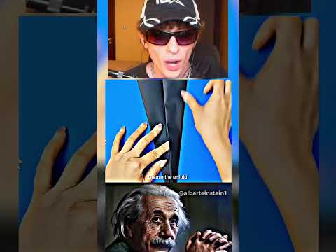 STRANGE paper airplane🤔