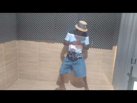 Garrincha Dançando