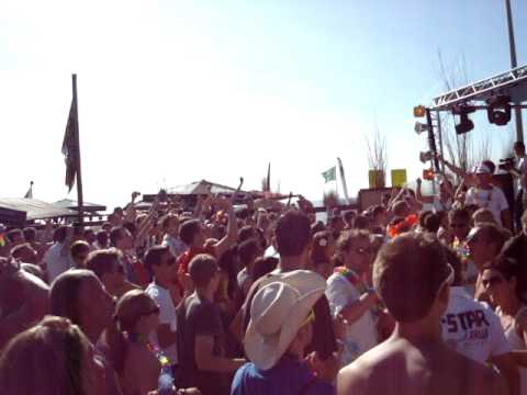 Luminosity Beach Festival - Day 1 - Ferry Tayle
